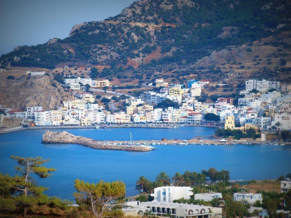 Kelly'S Studio Sisamos Karpathos Bagian luar foto